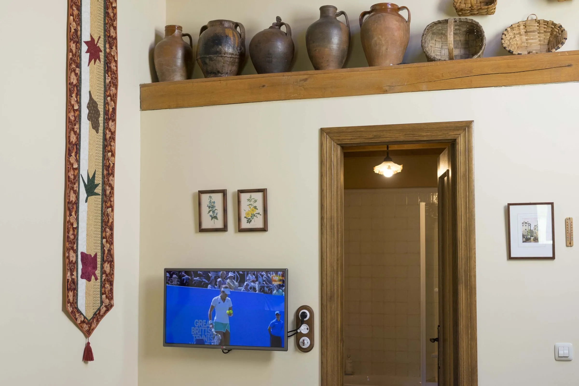 {{ $t('foto_habitacion')}}