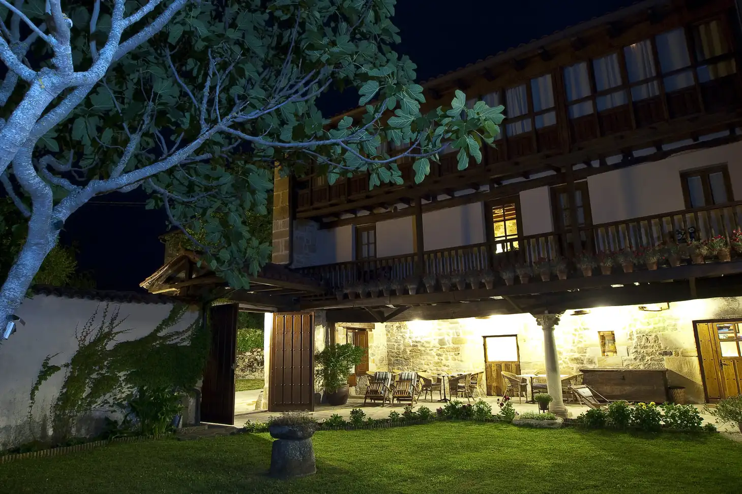 {{ $t('posada_noche')}}