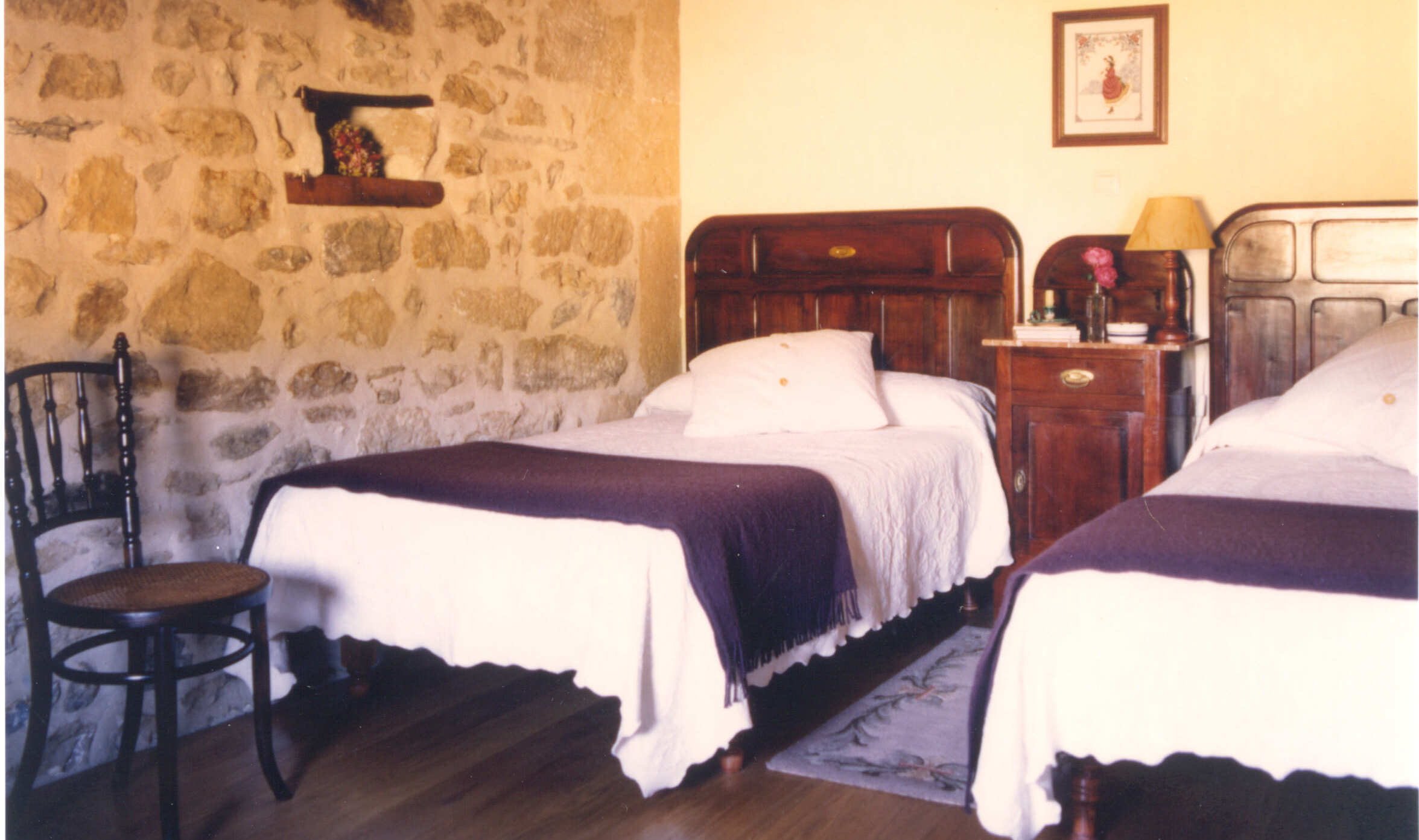 holly bed